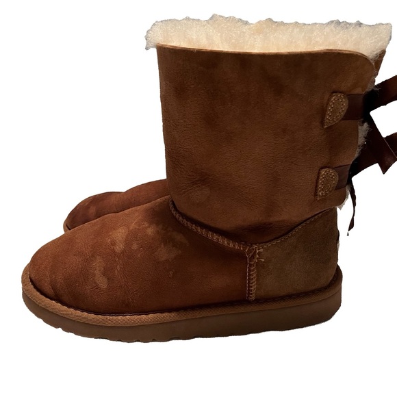 UGG Other - UGG Bailey Bow